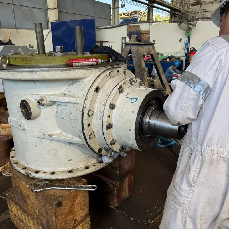 Propeller shaft alignment service for marine vessel